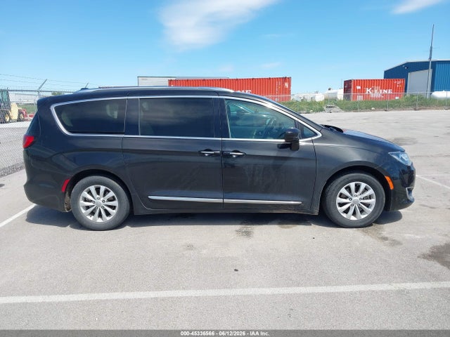Aukcja sprzedaży 2018 Chrysler Pacifica Touring L, vin: 2C4RC1BG8JR235932, numer aukcji: 45336566