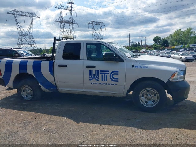 1C6RR6FG8NS152373 RAM 1500 Classic Tradesman 4x2 6&#039;4 Box