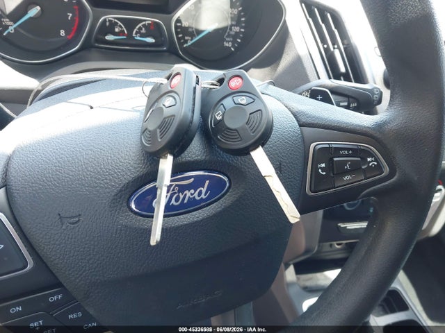 Продаж на аукціоні авто 2017 Ford Escape Se, vin: 1FMCU9GD2HUE50330, номер лоту: 45336585