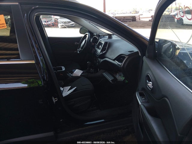 1C4PJLCX1KD406550 Jeep Cherokee Latitude Fwd