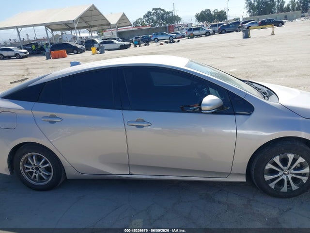 JTDKARFP3L3127634 Toyota Prius Prime Le