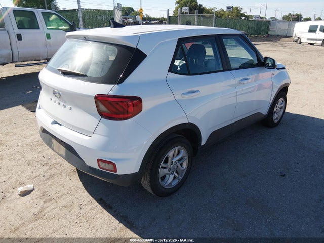 Hyundai Venue Se 2021 KMHRB8A35MU126261 Image 4