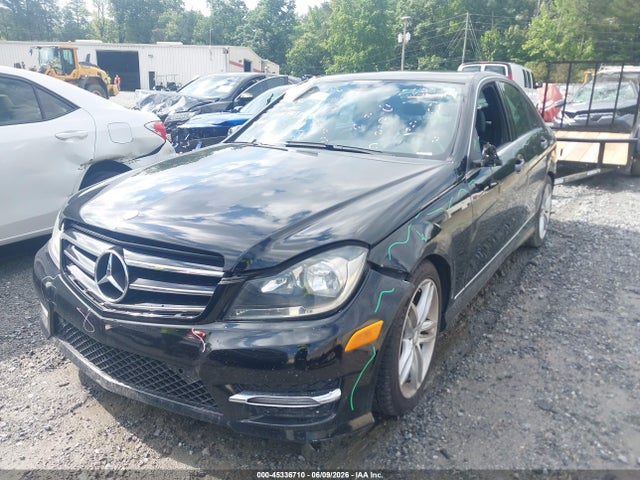 2014 Mercedes-benz C 250 Sport მანქანა იყიდება აუქციონზე, vin: WDDGF4HBXEA949797, აუქციონის ნომერი: 45336710