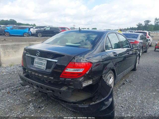 2014 Mercedes-benz C 250 Sport მანქანა იყიდება აუქციონზე, vin: WDDGF4HBXEA949797, აუქციონის ნომერი: 45336710