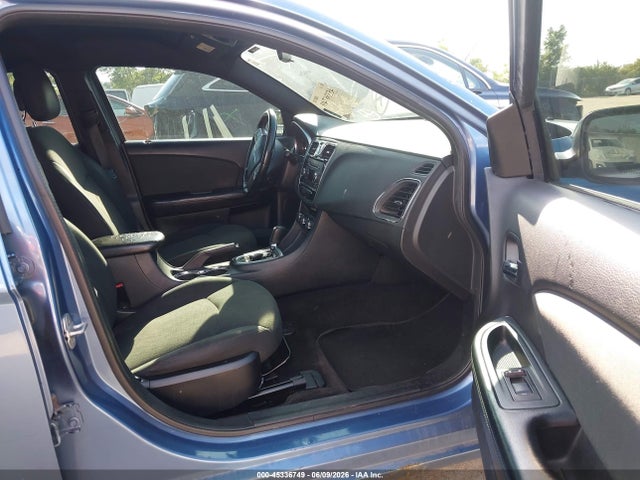 2011 Chrysler 200 Touring მანქანა იყიდება აუქციონზე, vin: 1C3BC1FB3BN589957, აუქციონის ნომერი: 45336749