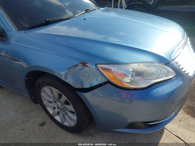 2011 Chrysler 200 Touring მანქანა იყიდება აუქციონზე, vin: 1C3BC1FB3BN589957, აუქციონის ნომერი: 45336749