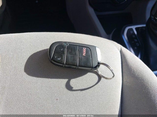 Продажа на аукционе авто 2018 Jeep Renegade Latitude 4x4, vin: ZACCJBBB4JPH98308, номер лота: 45336826