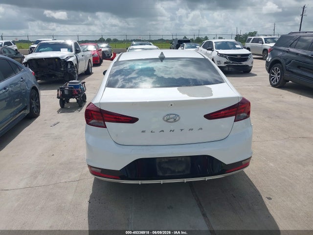 5NPD84LF9KH476688 Hyundai ELANTRA SEL