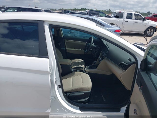5NPD84LF9KH476688 Hyundai ELANTRA SEL
