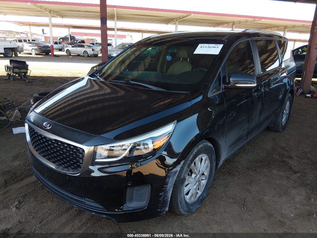 KIA SEDONA LX 2017 KNDMB5C18H6283186 Image 2