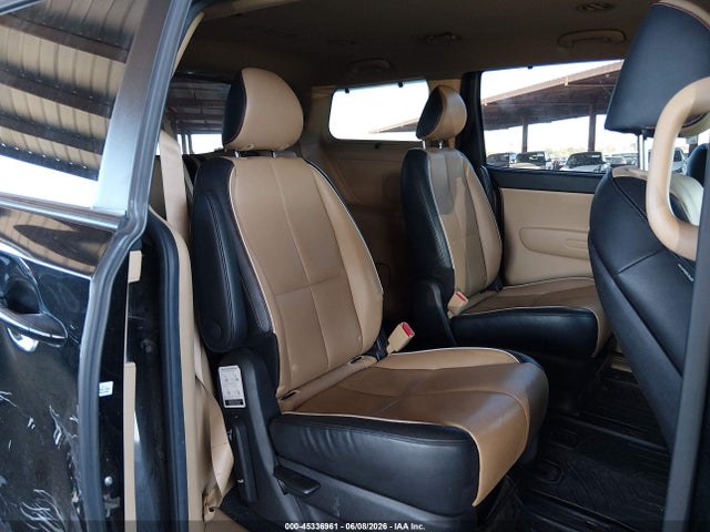 KIA SEDONA LX 2017 KNDMB5C18H6283186 Image 8