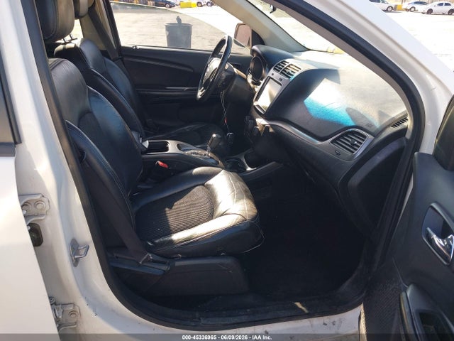 3C4PDDGG7JT388071 Dodge Journey Crossroad Awd