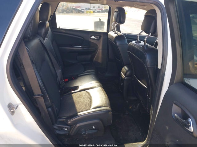 3C4PDDGG7JT388071 Dodge Journey Crossroad Awd