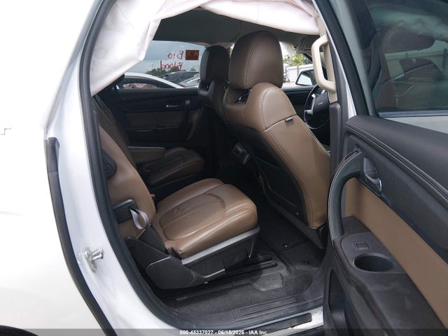 45337027 :رقم المزاد ، 1GKKRSKD3HJ230331 vin ، 2017 Gmc Acadia Limited مزاد بيع