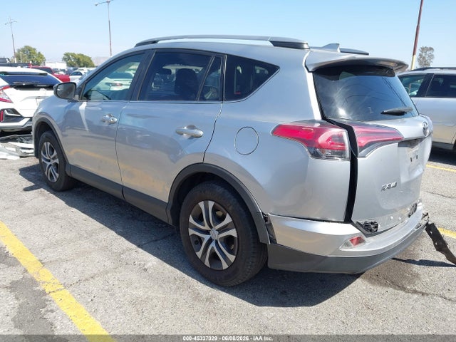 45337029 :رقم المزاد ، JTMZFREV3JJ158505 vin ، 2018 Toyota Rav4 Le مزاد بيع