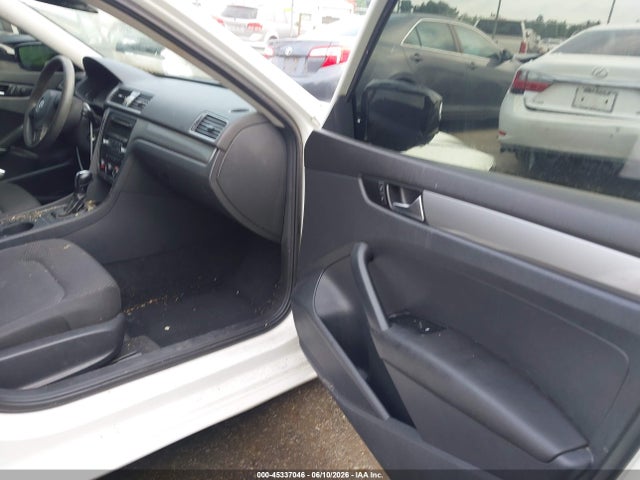 Продаж на аукціоні авто 2013 Volkswagen Passat 2.5l S, vin: 1VWAP7A34DC121519, номер лоту: 45337046