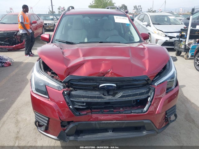 JF2SKADC0RH419690 Subaru Forester Premium