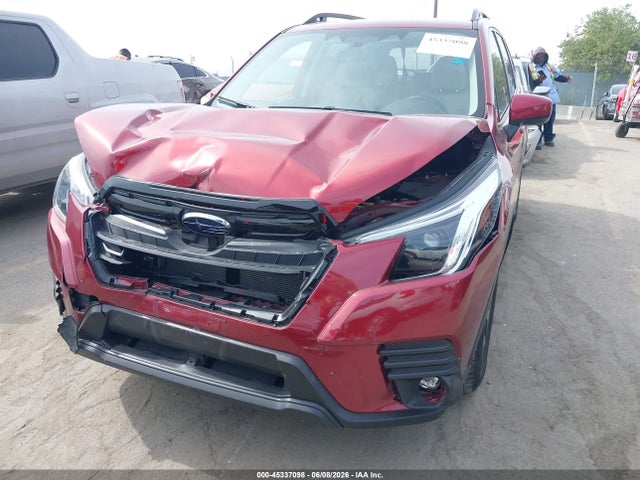 JF2SKADC0RH419690 Subaru Forester Premium