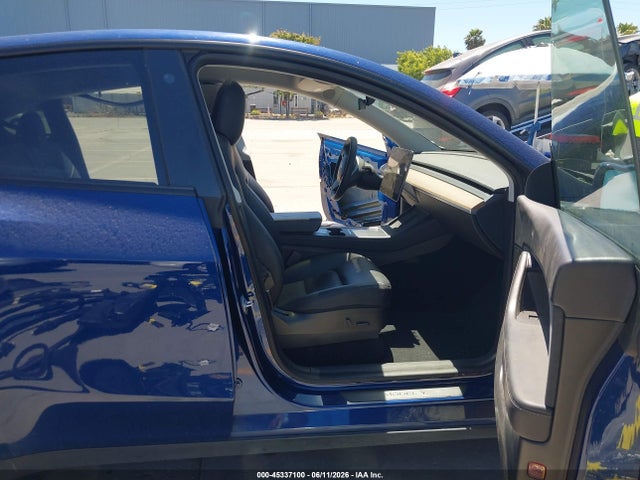 45337100 :رقم المزاد ، 5YJYGDEE1MF294624 vin ، 2021 Tesla Model Y Long Range Dual Motor All-wheel Drive مزاد بيع