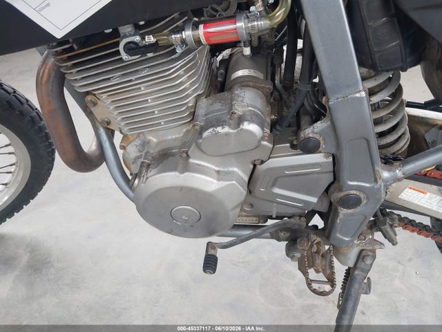 45337117 :رقم المزاد ، JS1SP46AX72103107 vin ، 2007 Suzuki Dr650 Se مزاد بيع