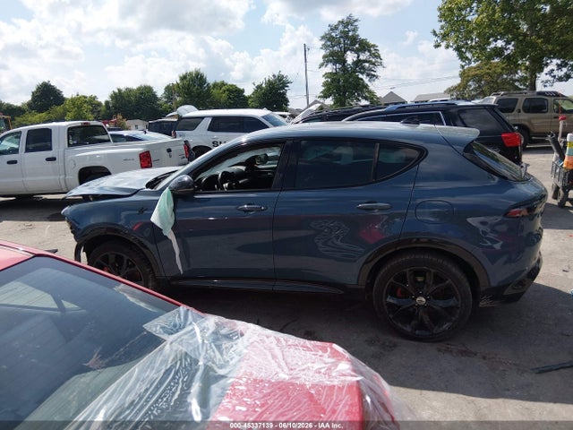 2024 Dodge Hornet R/t Eawd მანქანა იყიდება აუქციონზე, vin: ZACPDFCW4R3A22555, აუქციონის ნომერი: 45337139