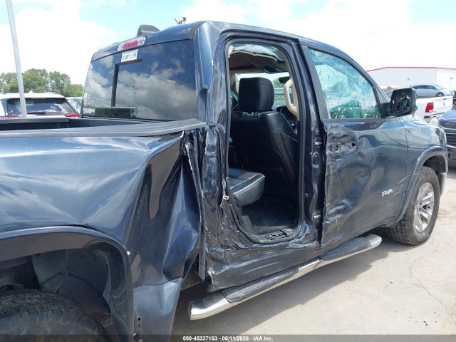 Продаж на аукціоні авто 2019 Ram 1500 Laramie  4x4 6'4 Box, vin: 1C6SRFDTXKN806575, номер лоту: 45337163