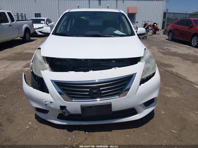 3N1CN7AP5EK446313 Nissan Versa 1.6 Sv