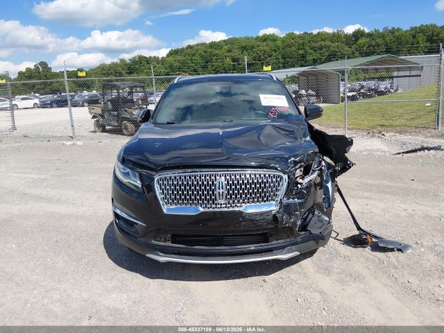 2019 Lincoln Mkc Select მანქანა იყიდება აუქციონზე, vin: 5LMCJ2C92KUL37581, აუქციონის ნომერი: 45337189