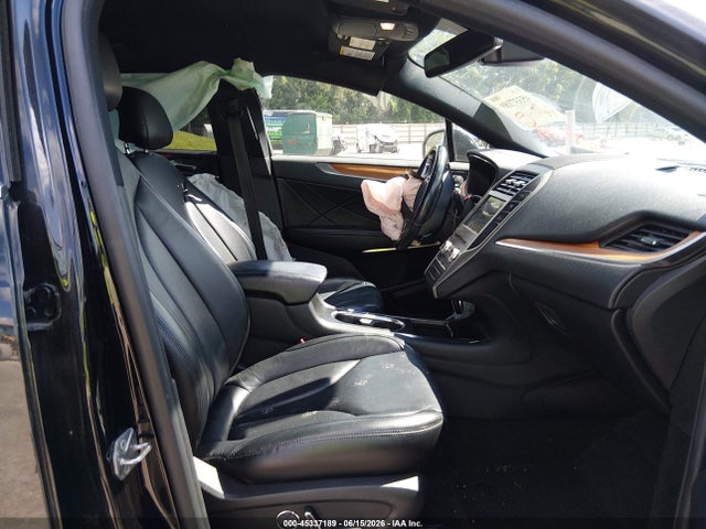 45337189 :رقم المزاد ، 5LMCJ2C92KUL37581 vin ، 2019 Lincoln Mkc Select مزاد بيع