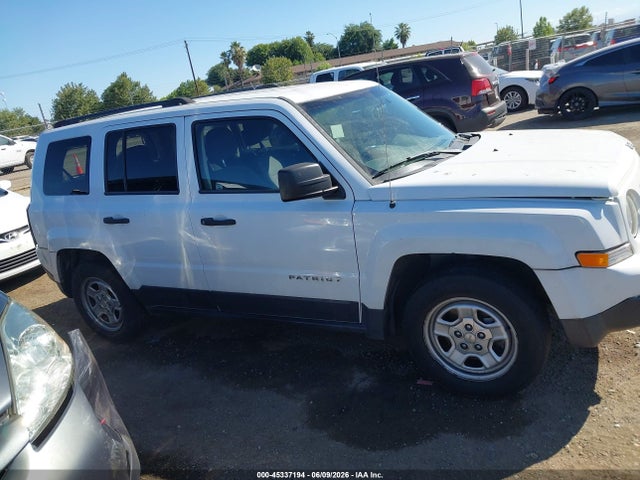 Jeep Patriot Sport 2015 1C4NJPBA8FD413867 Image 13