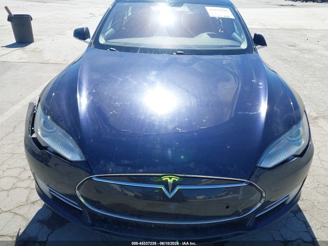 45337235 :رقم المزاد ، 5YJSA1CN2DFP26372 vin ، 2013 Tesla Model S مزاد بيع