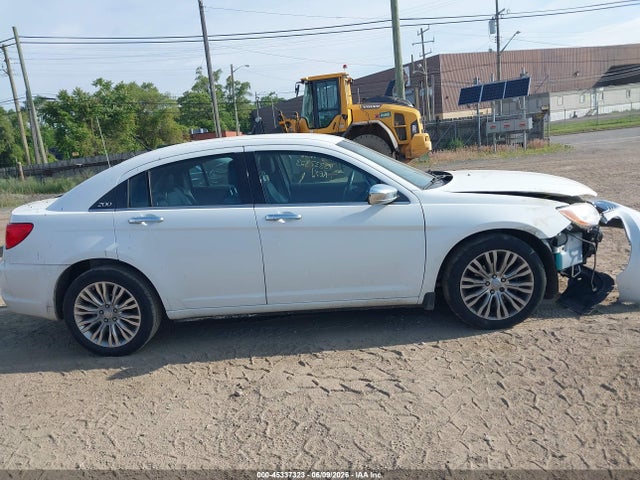 2012 Chrysler 200 Limited მანქანა იყიდება აუქციონზე, vin: 1C3CCBCG0CN326465, აუქციონის ნომერი: 45337323
