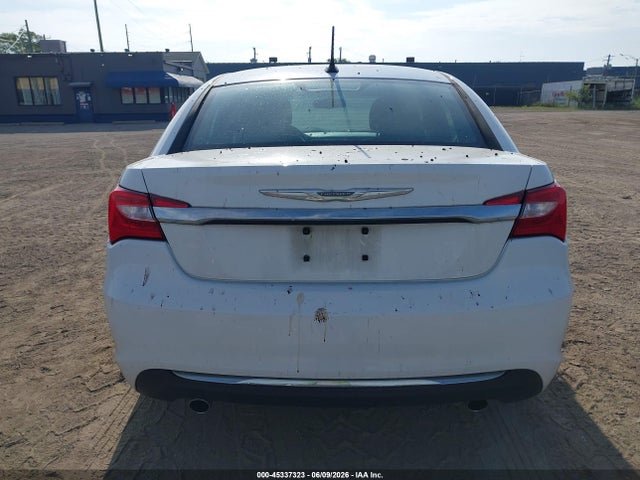 2012 Chrysler 200 Limited მანქანა იყიდება აუქციონზე, vin: 1C3CCBCG0CN326465, აუქციონის ნომერი: 45337323
