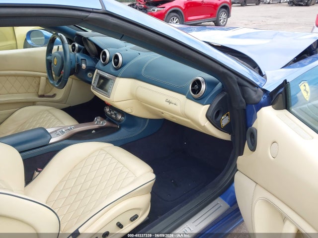 45337339 :رقم المزاد ، ZFF65TJA1E0199413 vin ، 2014 Ferrari California مزاد بيع