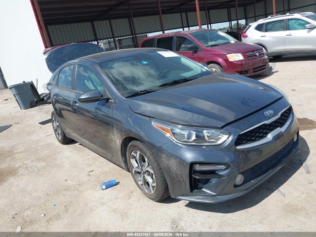 45337421 :رقم المزاد ، 3KPF24AD9LE209715 vin ، 2020 Kia Forte Lxs مزاد بيع