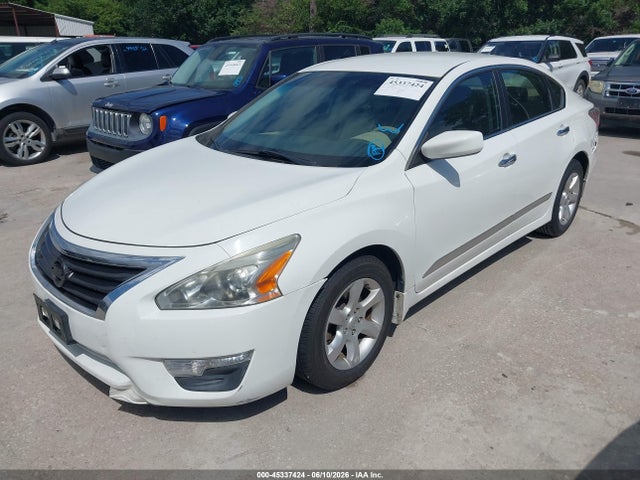 Nissan Altima 2.5 S 2015 1N4AL3AP3FN918366 Image 2