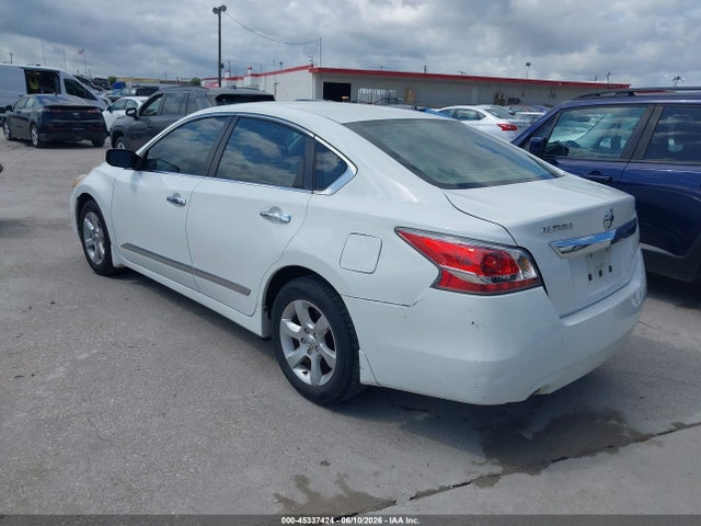Nissan Altima 2.5 S 2015 1N4AL3AP3FN918366 Image 3