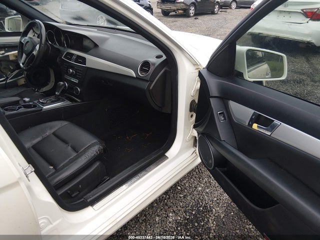 Aukcja sprzedaży 2014 Mercedes-benz C 250 Sport, vin: WDDGF4HB3ER308766, numer aukcji: 45337442