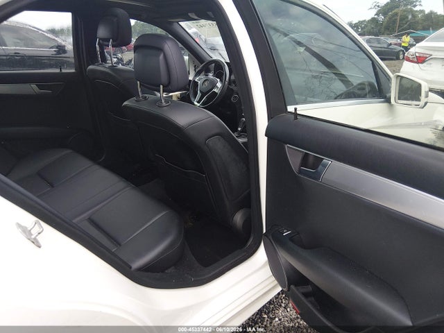 Aukcja sprzedaży 2014 Mercedes-benz C 250 Sport, vin: WDDGF4HB3ER308766, numer aukcji: 45337442