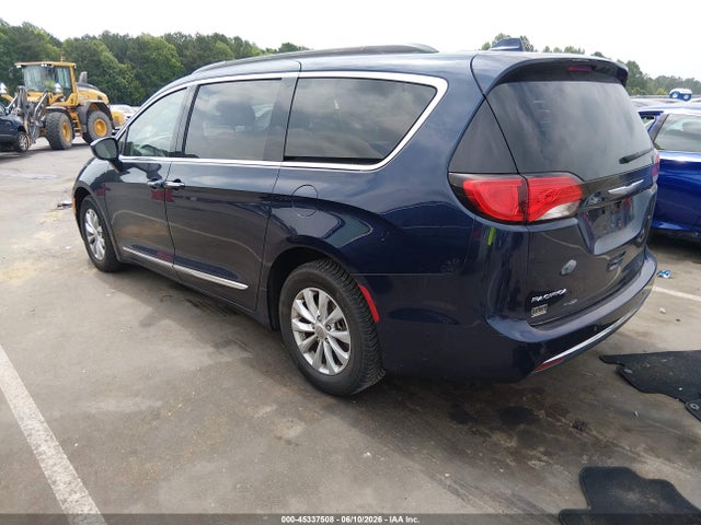 Продаж на аукціоні авто 2017 Chrysler Pacifica Touring-l, vin: 2C4RC1BG5HR610038, номер лоту: 45337508