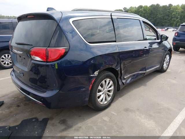 Продаж на аукціоні авто 2017 Chrysler Pacifica Touring-l, vin: 2C4RC1BG5HR610038, номер лоту: 45337508