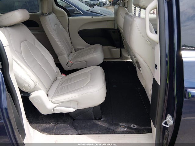 Продаж на аукціоні авто 2017 Chrysler Pacifica Touring-l, vin: 2C4RC1BG5HR610038, номер лоту: 45337508