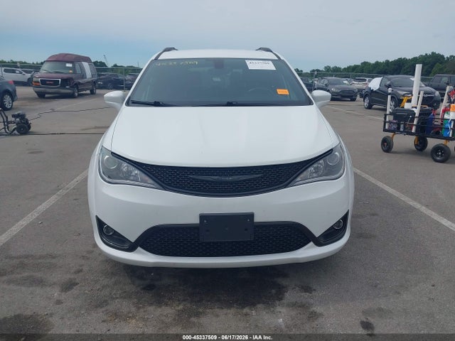 Chrysler Pacifica Touring L 2018 2C4RC1BG0JR235942 Image 12