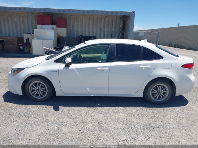 JTDEAMDE1MJ015381 Toyota Corolla Hybrid Le