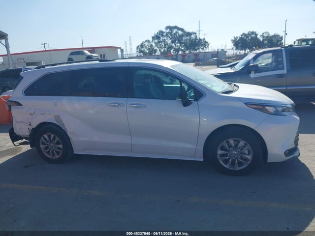 5TDJRKEC1SS280780 Toyota SIENNA XLE