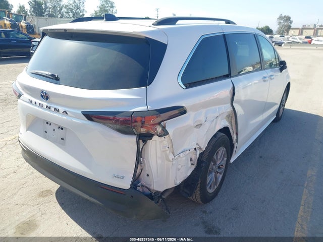 5TDJRKEC1SS280780 Toyota SIENNA XLE