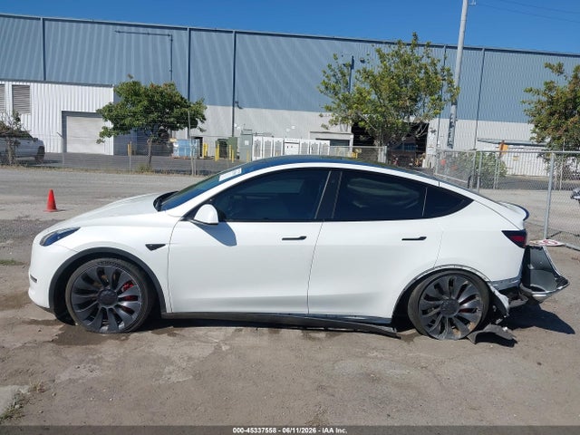 45337558 :رقم المزاد ، 7SAYGDEF9PF636398 vin ، 2023 Tesla Model Y Performance Dual Motor All-wheel Drive مزاد بيع