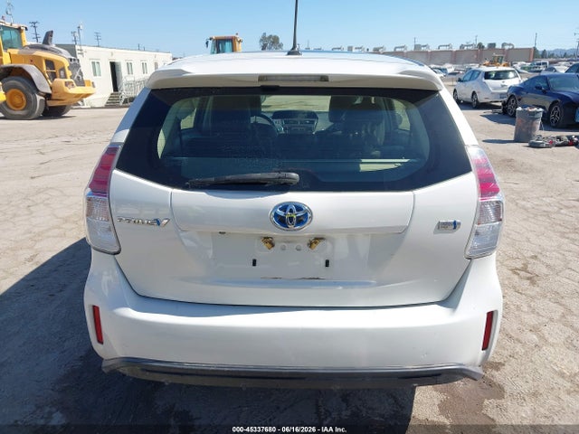 Toyota Prius V Five 2017 JTDZN3EU6HJ061042 Image 16