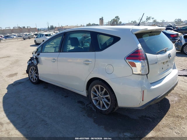 Toyota Prius V Five 2017 JTDZN3EU6HJ061042 Image 3