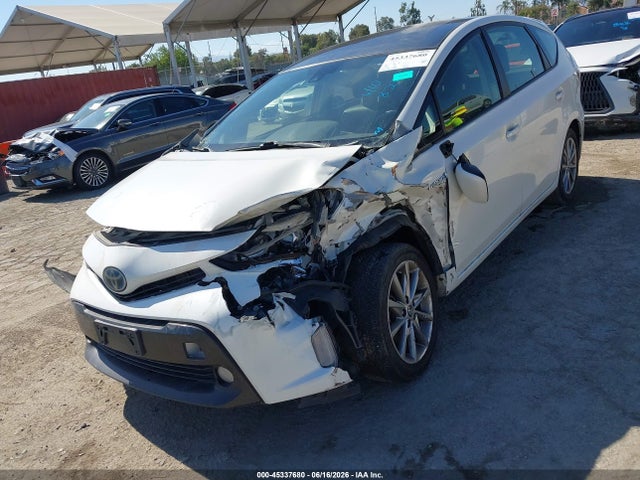 Toyota Prius V Five 2017 JTDZN3EU6HJ061042 Image 6